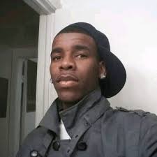 Yanto, manager servis